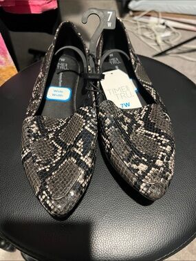 Time and Tru Women's Snake-Print Pointed Flats - Black/Gray (7W)